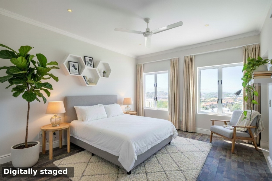 6 Bedroom Property for Sale in Whale Rock Western Cape